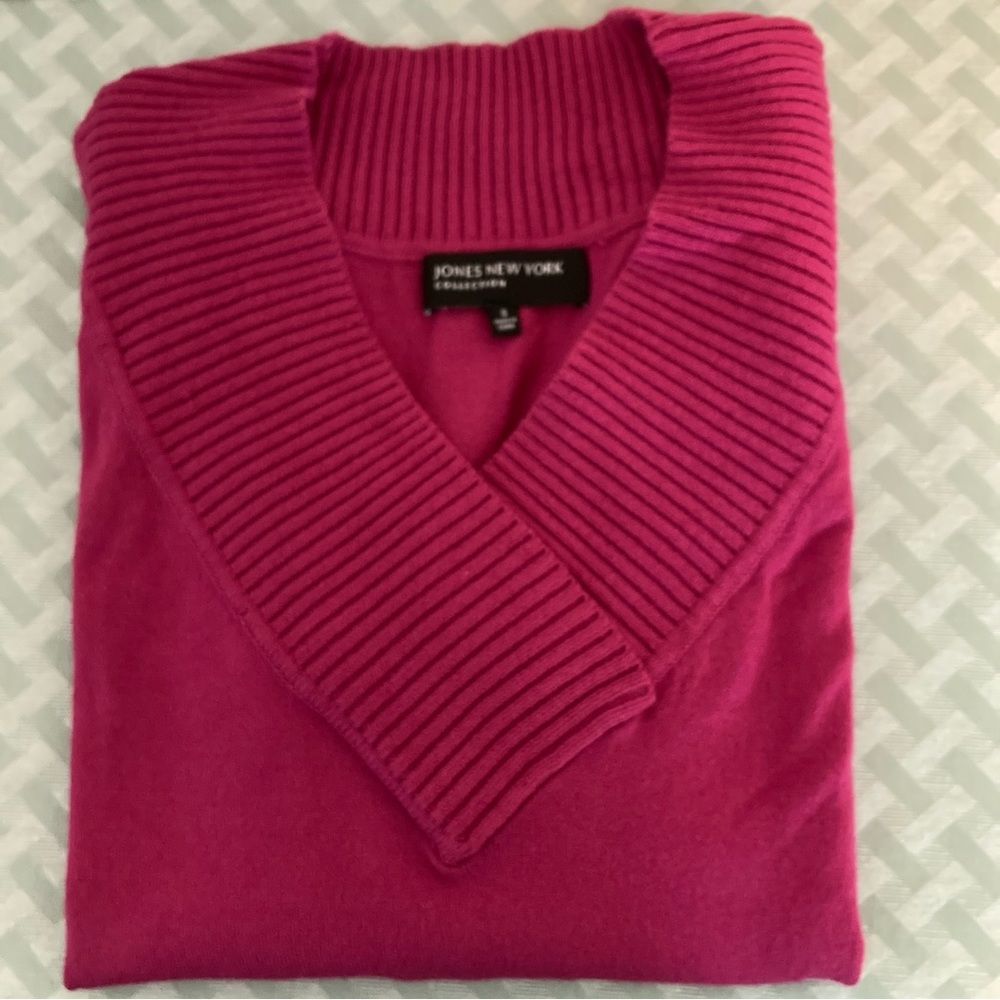 Jones New York V-neck Sweater Size S